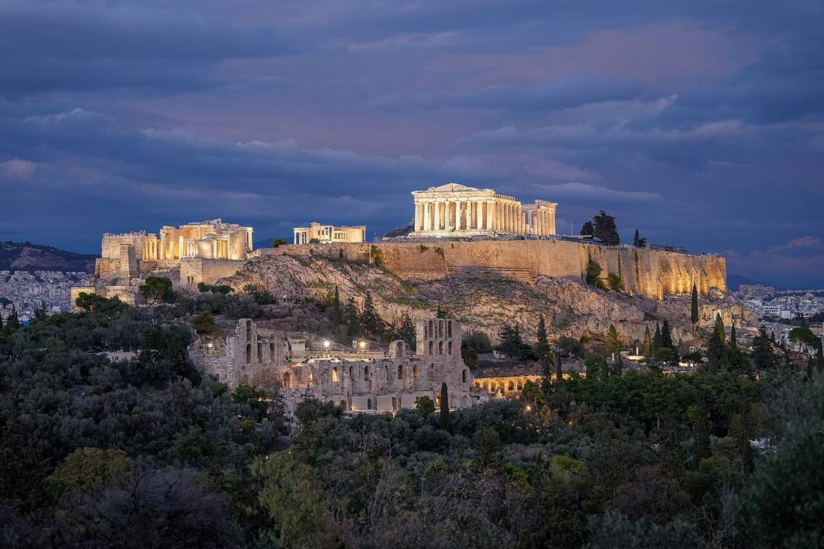Greece Tours By Season: Find Your Best Month